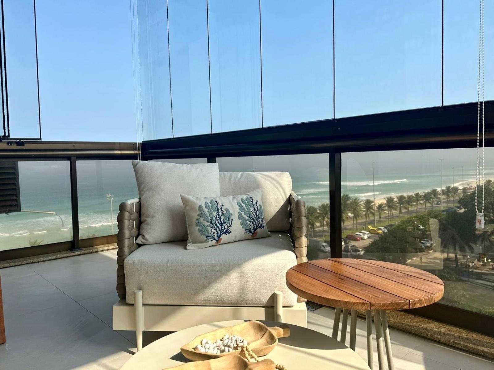 ריו דה ז'ניירו Lindo Apto No Melhor Lugar Da Barra Da Tijuca! Com Uma Vista De Tirar O Folego, Frente Para O Mar! Totalmente Equipado E Decorado Ao Lado Dos Melhores Hoteis E Quiosques Da Barra! Portaria 24H, Piscina, Sauna, Jacuzzi, Academia, Garagem, Wi-Fi, Lavan מראה חיצוני תמונה