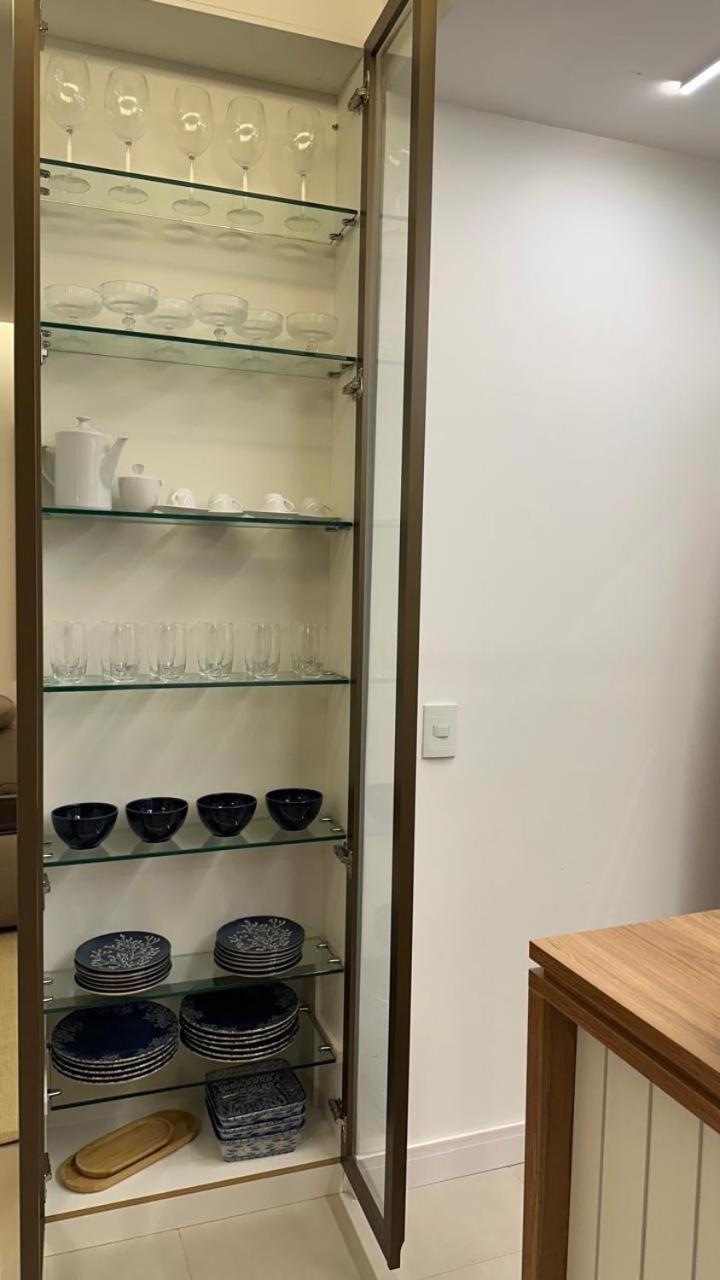 ריו דה ז'ניירו Lindo Apto No Melhor Lugar Da Barra Da Tijuca! Com Uma Vista De Tirar O Folego, Frente Para O Mar! Totalmente Equipado E Decorado Ao Lado Dos Melhores Hoteis E Quiosques Da Barra! Portaria 24H, Piscina, Sauna, Jacuzzi, Academia, Garagem, Wi-Fi, Lavan מראה חיצוני תמונה