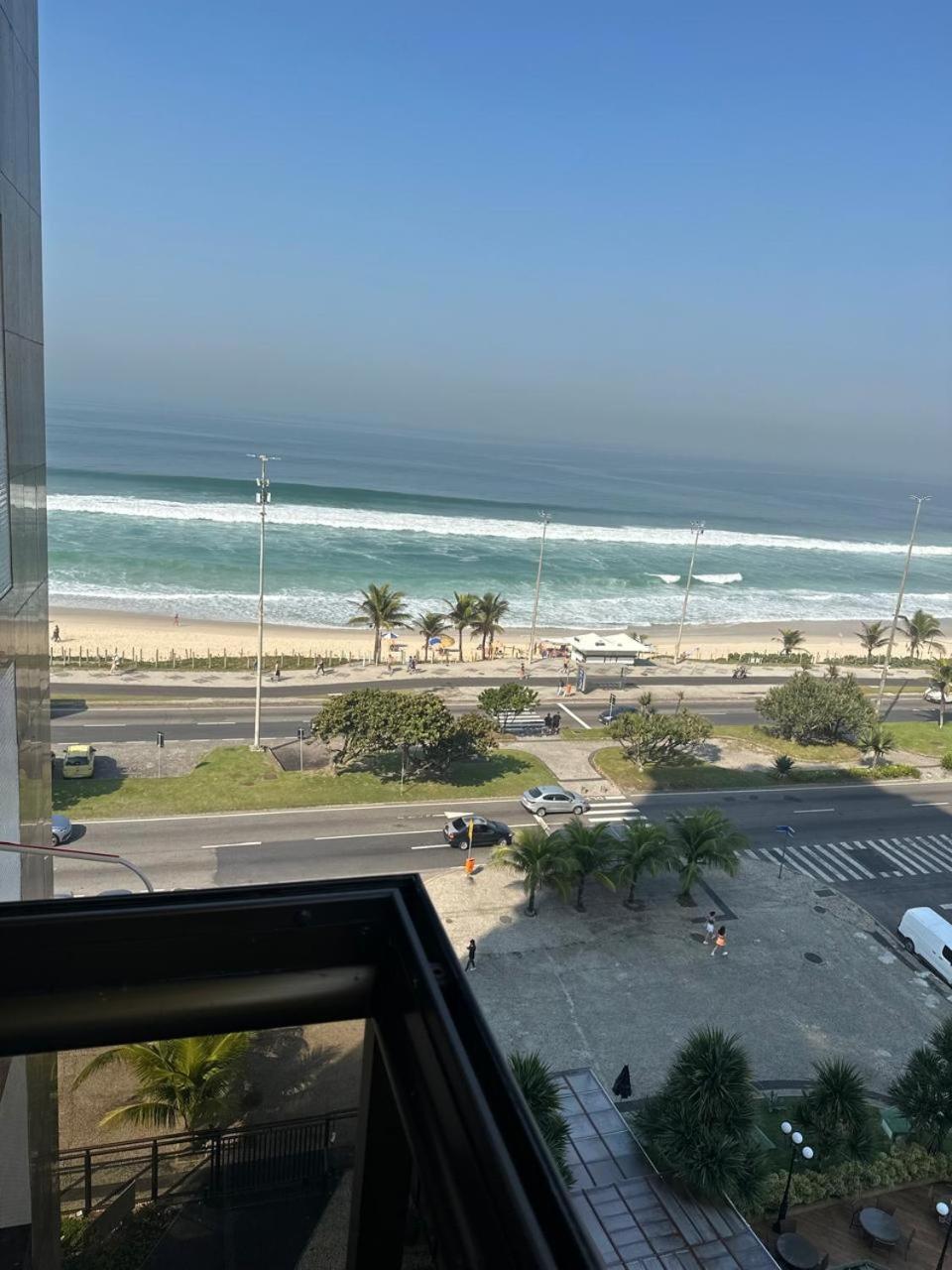 ריו דה ז'ניירו Lindo Apto No Melhor Lugar Da Barra Da Tijuca! Com Uma Vista De Tirar O Folego, Frente Para O Mar! Totalmente Equipado E Decorado Ao Lado Dos Melhores Hoteis E Quiosques Da Barra! Portaria 24H, Piscina, Sauna, Jacuzzi, Academia, Garagem, Wi-Fi, Lavan מראה חיצוני תמונה