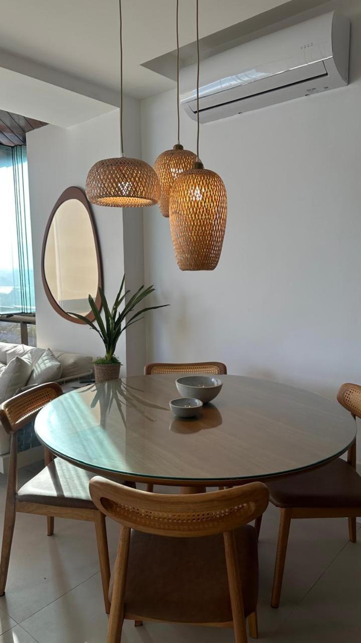 ריו דה ז'ניירו Lindo Apto No Melhor Lugar Da Barra Da Tijuca! Com Uma Vista De Tirar O Folego, Frente Para O Mar! Totalmente Equipado E Decorado Ao Lado Dos Melhores Hoteis E Quiosques Da Barra! Portaria 24H, Piscina, Sauna, Jacuzzi, Academia, Garagem, Wi-Fi, Lavan מראה חיצוני תמונה